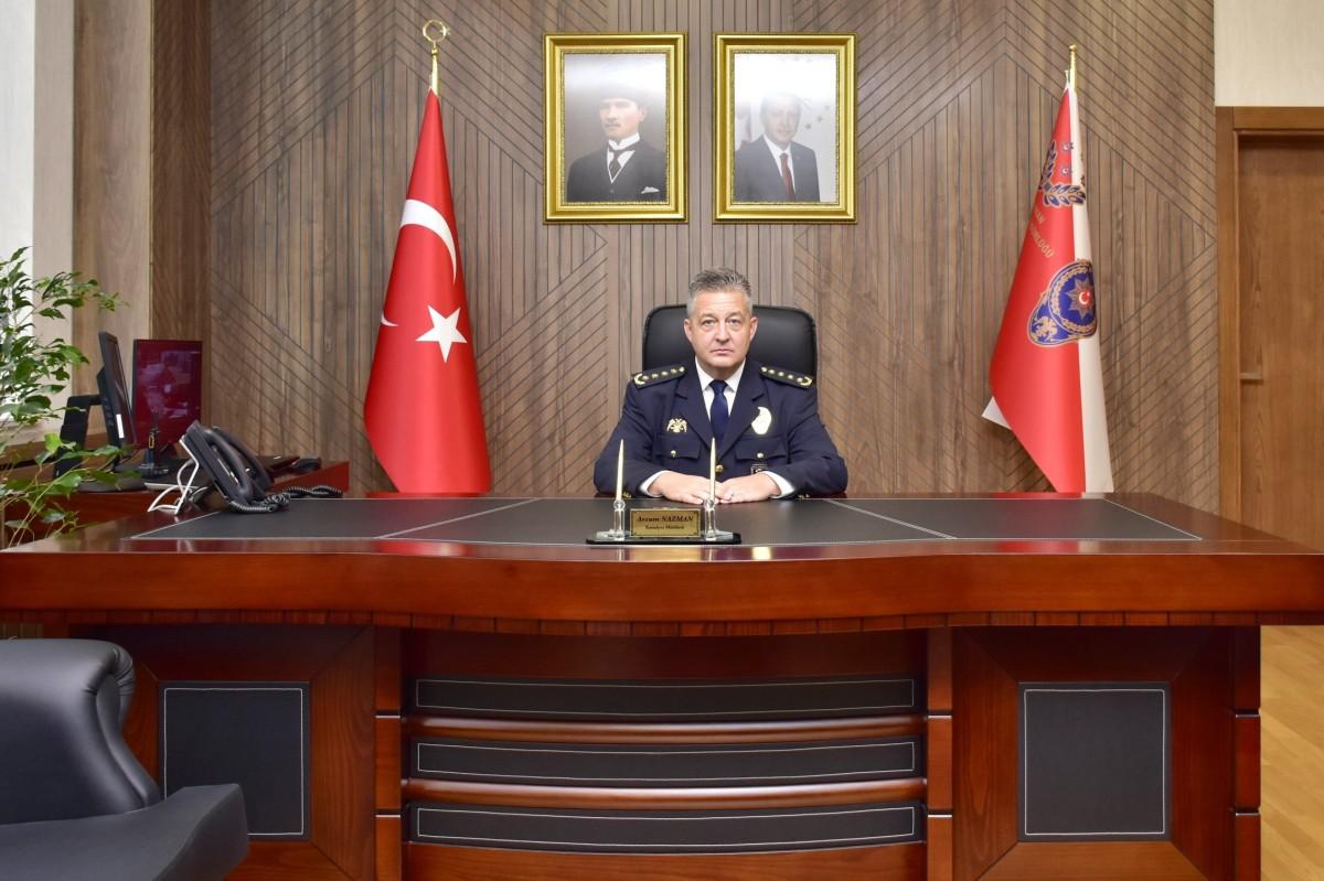 Adıyaman’ın yeni İl Emniyet Müdürü Arzum Nazman törenle karşılandı - Videolu Haber Adıyaman’ın yeni İl Emniyet Müdürü Arzum Nazman törenle karşılandı - Videolu Haber