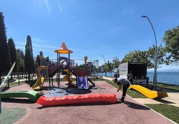 Büyükşehir'den çocuklara güvenli oyun alanları