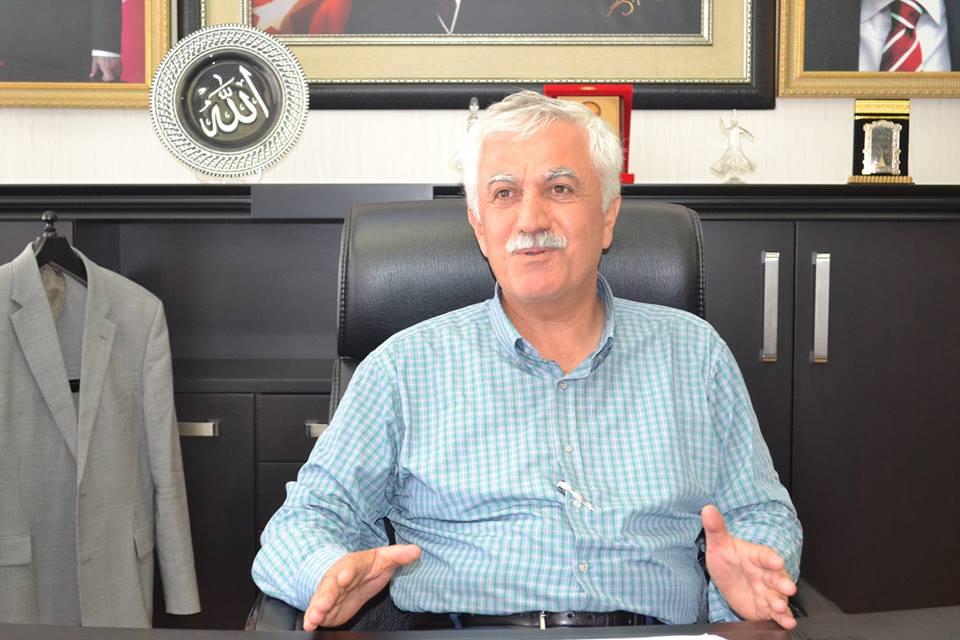 Eski Başkan Toprak’tan Hallaç Yönetimine Sert Eleştiriler: ‘Kahta’ya Zulüm Ediyorlar’ Eski Başkan Toprak’tan Hallaç Yönetimine Sert Eleştiriler: ‘Kahta’ya Zulüm Ediyorlar’