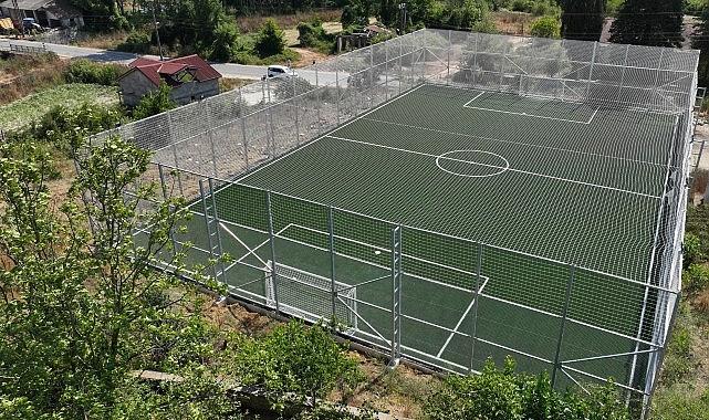 Büyükşehir'den Kocaeli'ye 11 yeni futbol sahası