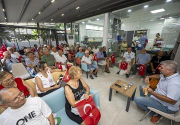 Büyükşehir’de Emekliler Türkülerle Buluştu