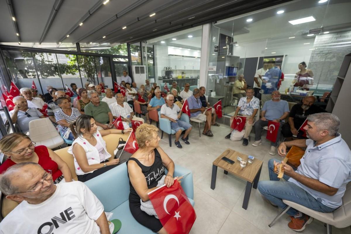 Büyükşehir’de Emekliler Türkülerle Buluştu Büyükşehir’de Emekliler Türkülerle Buluştu