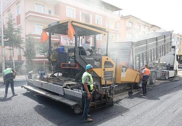 Nevşehir'de Sıcak Asfalt Çalışmaları Hız Kesmeden Devam Ediyor