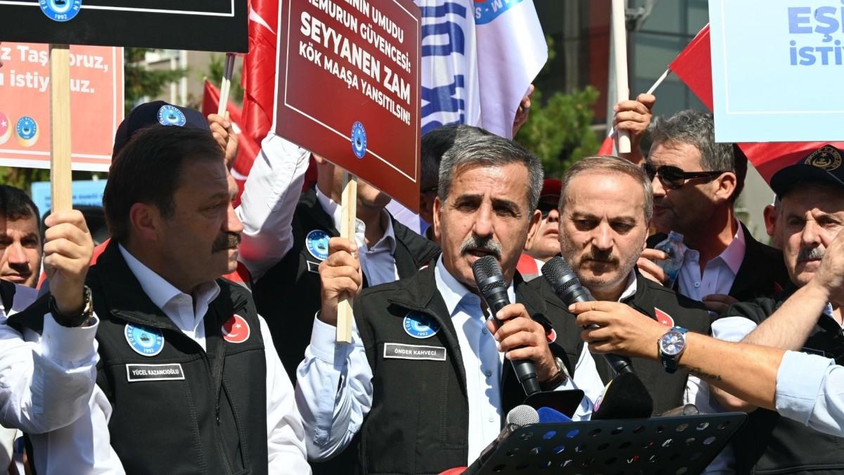 Kamu-Sen iş bırakma eylemi yaptı: ‘Bize masa başı rakam değil, alın terimizin karşılığı gerekiyor’