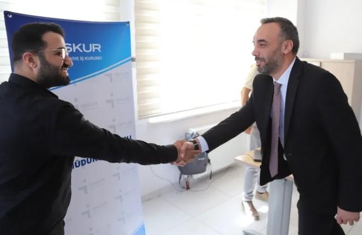 Konya İŞKUR İş Buluşmalarıyla İstihdamı Destekliyor Konya İŞKUR İş Buluşmalarıyla İstihdamı Destekliyor