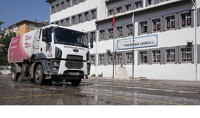 Keçiören Belediyesi'nden Okullarda Temizlik Seferberliği Keçiören Belediyesi'nden Okullarda Temizlik Seferberliği