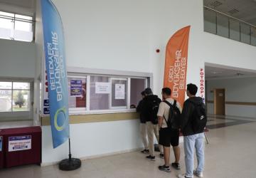 Öğrencilerin Yanında: Büyükşehir Belediyesi