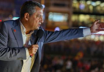 Özgür Özel: ‘Bayrampaşa Belediye Başkanı Hasan Mutlu’ya 'AK Parti'ye katılırsan soruşturmadan kurtulursun' dediler’