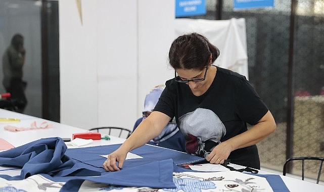 Konak'ın kadınları üreterek güçleniyor Konak'ın kadınları üreterek güçleniyor