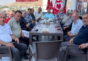 37 yıllık asker arkadaşları bu yıl Van’da buluştu