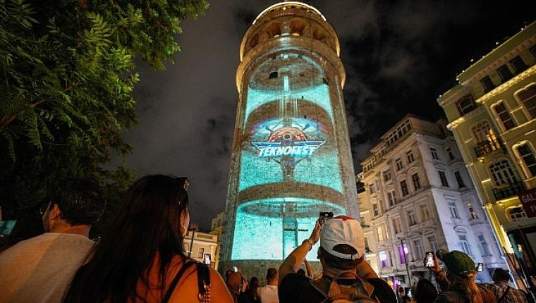Galata Kulesi TEKNOFEST'in Işığıyla Parladı