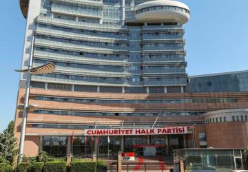 CHP, İstanbul İl Başkanlığı binasını kapatma kararı aldı