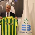 Edremitspor 30 yıllık hasreti bitirmek için sahaya çıkıyor