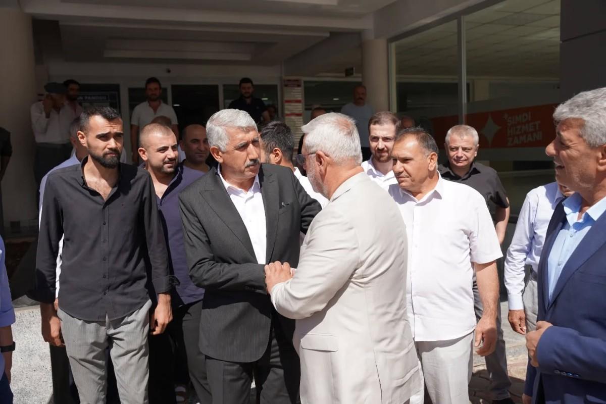 Mehmet Metiner’den Kahta Belediyesi’ne ziyaret Mehmet Metiner’den Kahta Belediyesi’ne ziyaret