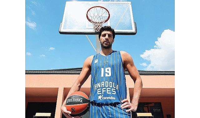 Anadolu Efes Spor Kulübü, 50. Yılını kutlayacağı 2025 – 2026 sezonunda GSA Sport tarafından üretilen formalarla sahada olacak