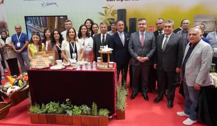 Tarım Fuarı’nda Yerel Üretim Vurgusu Büyükşehir’den Geldi Tarım Fuarı’nda Yerel Üretim Vurgusu Büyükşehir’den Geldi