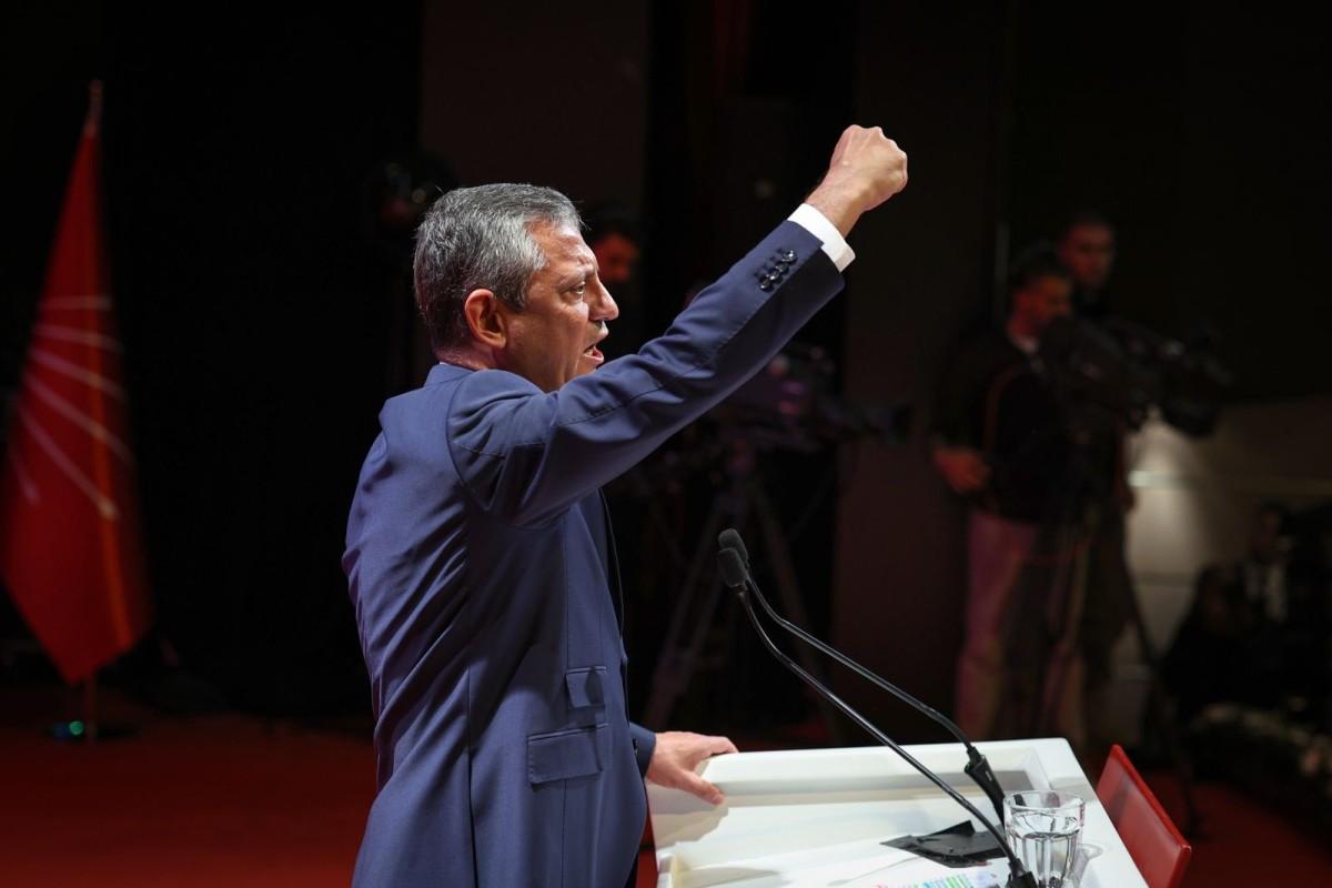 CHP İstanbul İl Başkanlığı’nda kriz: Saat saat gelişmeler CHP İstanbul İl Başkanlığı’nda kriz: Saat saat gelişmeler
