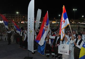 5 ülke, 17 halk dansları ekibi ve 700 dansçıyla festival bu yıl da görkemli geçti