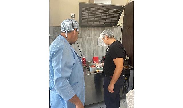 Zabıtadan okul kantinlerinde denetim Zabıtadan okul kantinlerinde denetim