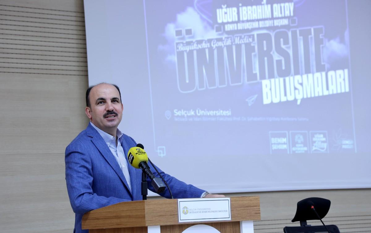 Konya’da Üniversite Öğrencilerine 10 Gün Ücretsiz Toplu Taşıma