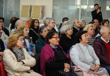 Karşıyaka Belediyesi 3. Yaş Üniversitesi'nde yeni dönem başlıyor!