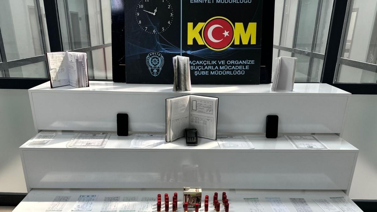 Adıyaman’da, kuyumcu kılığında 2 tefeci tutuklandı Adıyaman’da, kuyumcu kılığında 2 tefeci tutuklandı