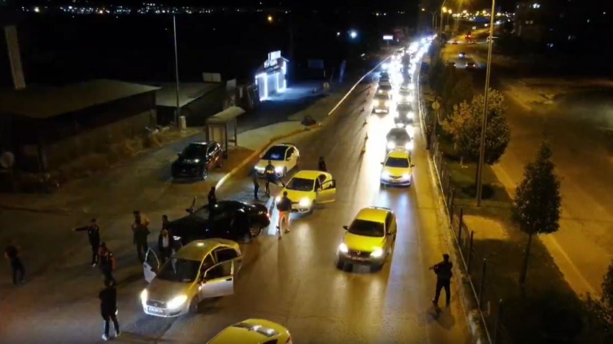 Adıyaman genelinde, “Huzurlu Sokaklar 17" uygulaması: 3 Şahıs yakalandı - Videolu Haber