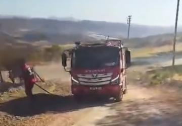 Besni’de otluk alanda çıkan yangın kontrol altına alındı