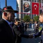 Başkan Tugay gazileri ağırladı
