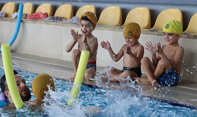Buca'nın miniklerine ücretsiz eğitimden sonra şimdi de havuz keyfi Buca'nın miniklerine ücretsiz eğitimden sonra şimdi de havuz keyfi