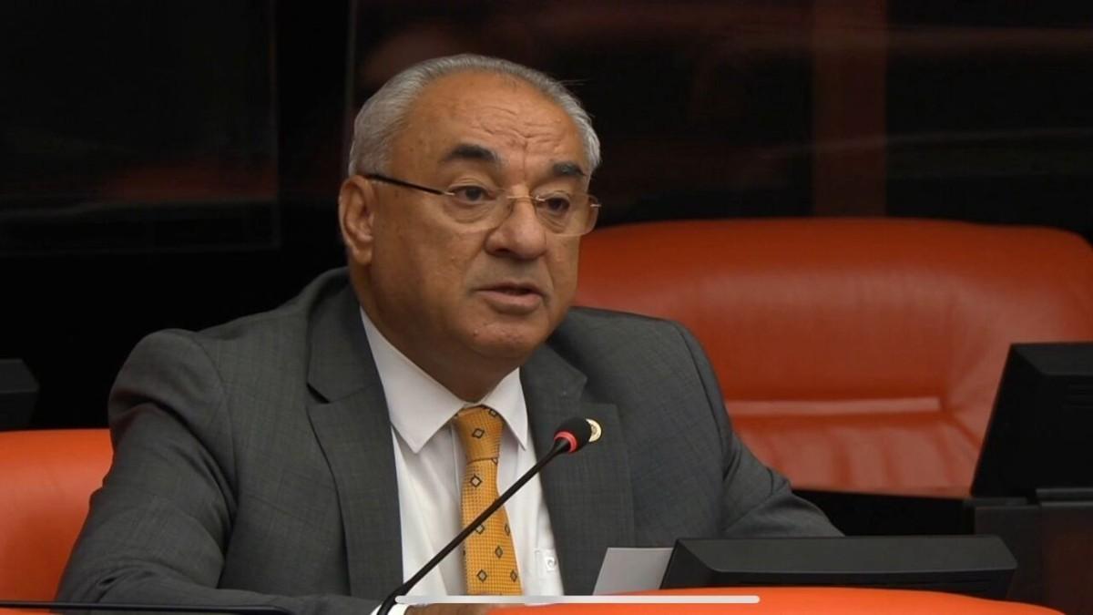 DSP Genel Başkanı Önder Aksakal'dan 'Yeni yıl tebrik mesajı' mesajı