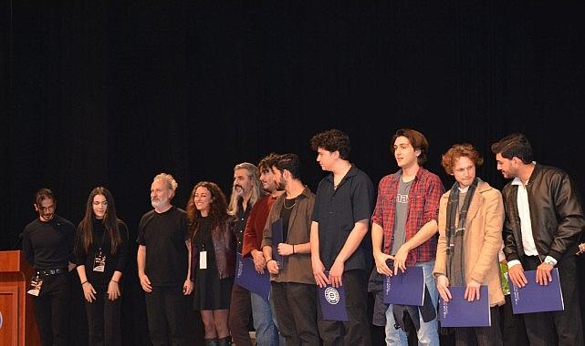 “Ege'nin Sesi" yarışmasının kazananı Arben Özgeçer oldu