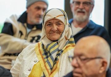 Huzurevi sakinlerine yeni yıl ziyareti