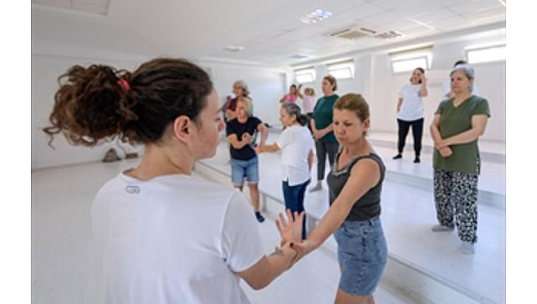 İzmir'de kadınların sesi var, yeri var, gücü var