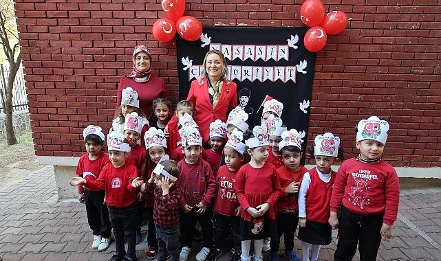 Konak'ta Cumhuriyet Bayramı coşkusu başladı Konak'ta Cumhuriyet Bayramı coşkusu başladı