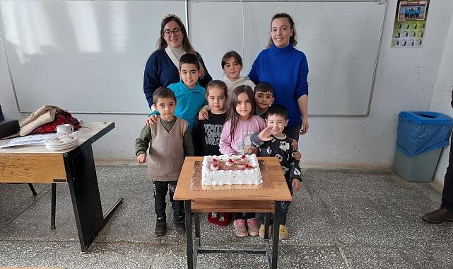 Haymana'da Başkan Koç, Verdiği Pasta Sözünü Köy Okullarında da Yerine Getirdi