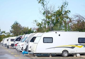 Karavancıların tercihi İnciraltı Karavan Parkı