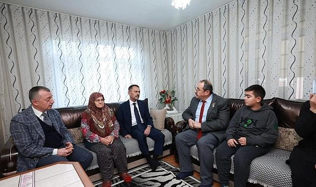 İlk ziyaret şehit ailelerine yapıldı