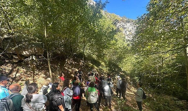 Mysia Yolları'nda Alzheimer'a karşı farkındalık yürüyüşü