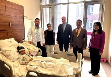 Adıyaman’da deprem sonrasi ilk “Biyonik Kulak” ameliyatı başarıyla gerçekleşti