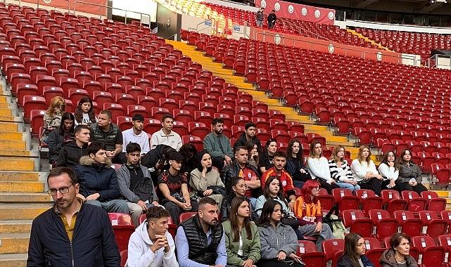 EÜ Bayındır MYO öğrencileri Rams Park Stadı'nın zeminini inceledi