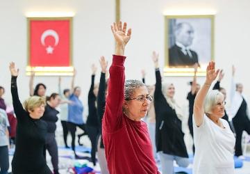 Buca'da spor keyfi kapalı alanlara taşındı