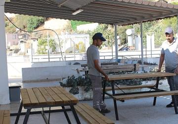 Büyükşehir'den bank ve piknik masası desteği