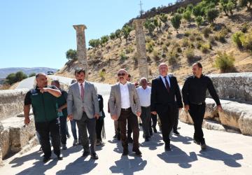 Tarihi Cendere Köprüsü, sosyal yaşamın merkezi haline geliyor