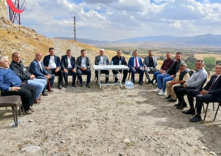 Tarihi Kalede Pasinler Zaferi Anma Programı Düzenlendi Tarihi Kalede Pasinler Zaferi Anma Programı Düzenlendi