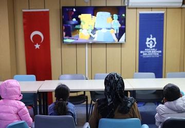 Evsiz aileye Büyükşehir'den sıcak yuva