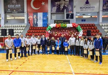 İzmir'e 2025'te madalya yağmuru