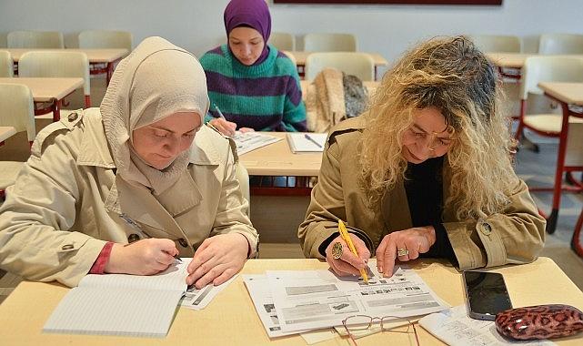 “Yabancılar İçin Türkçe Konuşma Kulübü" Başladı “Yabancılar İçin Türkçe Konuşma Kulübü" Başladı