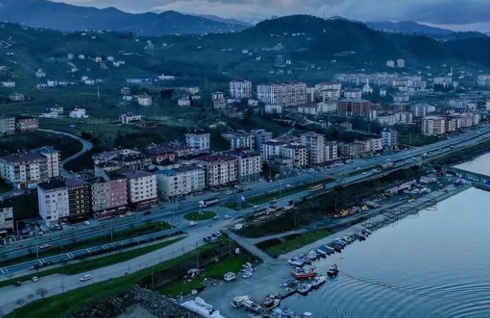 Arsin’e Üç Yeni Taksi Durağı Kuruluyor Arsin’e Üç Yeni Taksi Durağı Kuruluyor