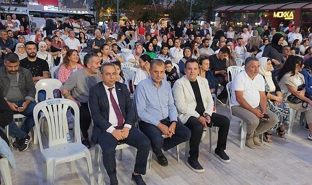 Minik öğrencilerden Cumhuriyet Bayramı kutlaması Minik öğrencilerden Cumhuriyet Bayramı kutlaması